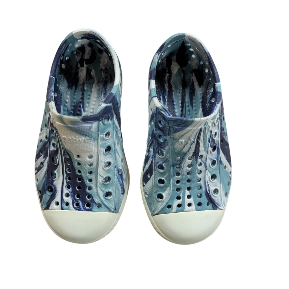 Native Jefferson Blue and White Shoes Size 7 - Picture 3 of 11